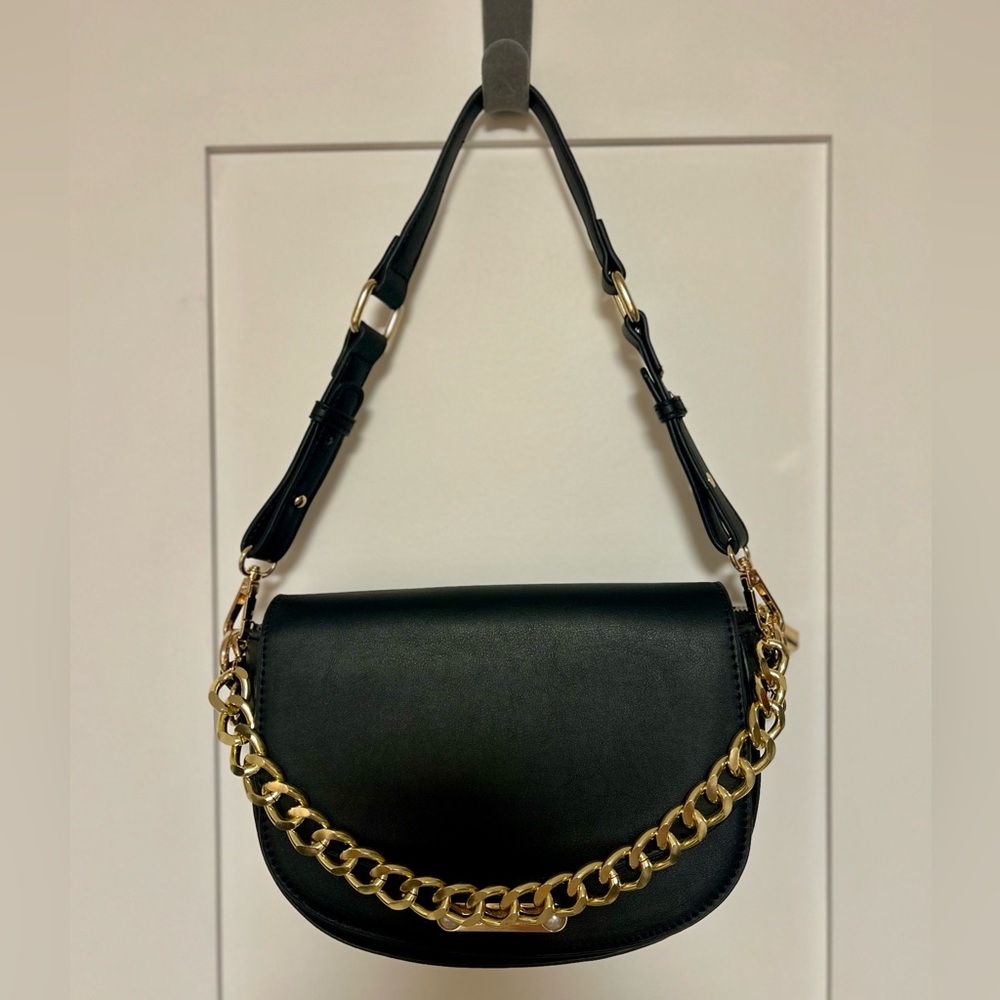 Laundry by Design Black Crossbody Bag with Gold Chain